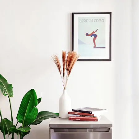 Casa Roberta - The House Of Travelers * Como